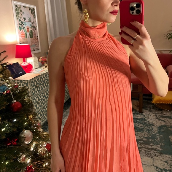 Coral Pleated midi Dress